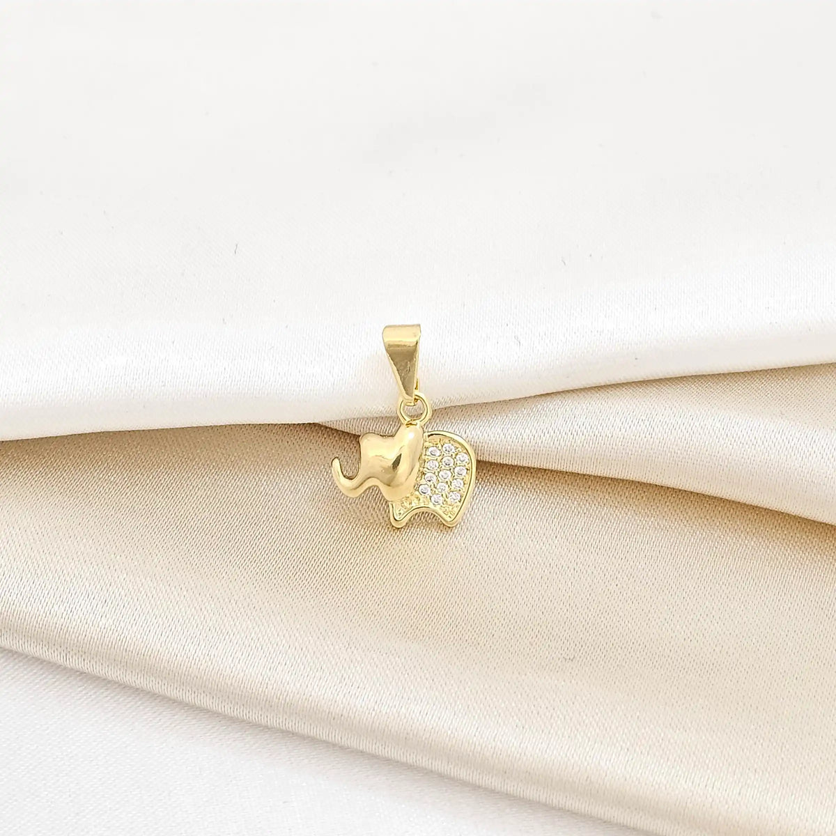 Dije Elefante Circonias Lam18K-23083