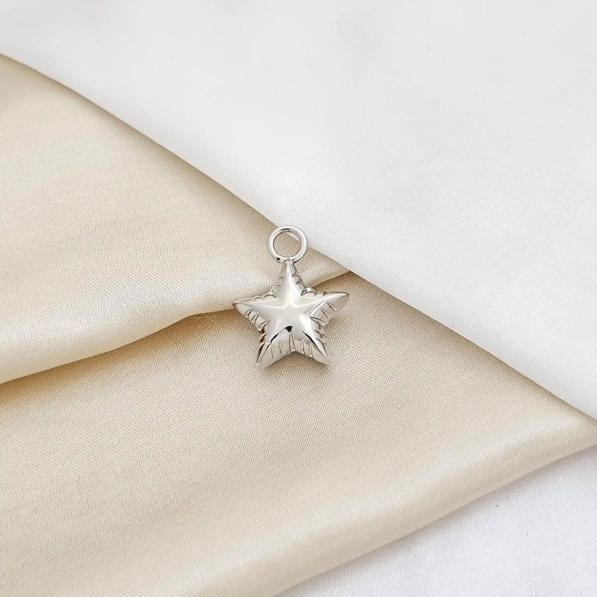 Dije Estrellado Plateado Rf K2233
