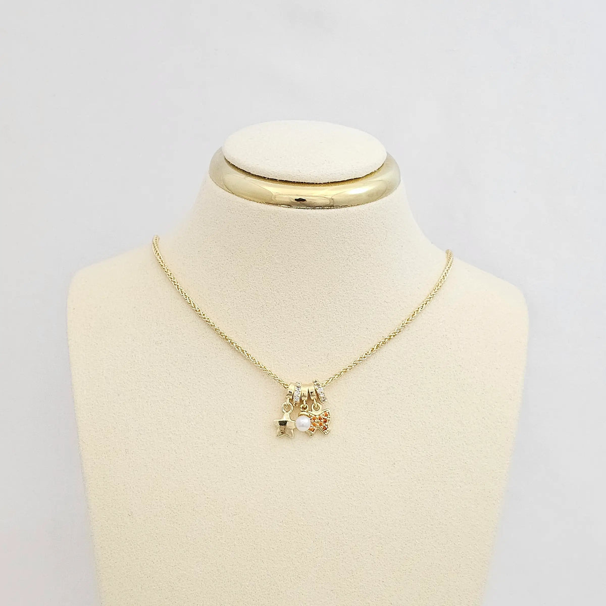 Dije Mariposa Perla Y Estrella Dorado Rf K7550