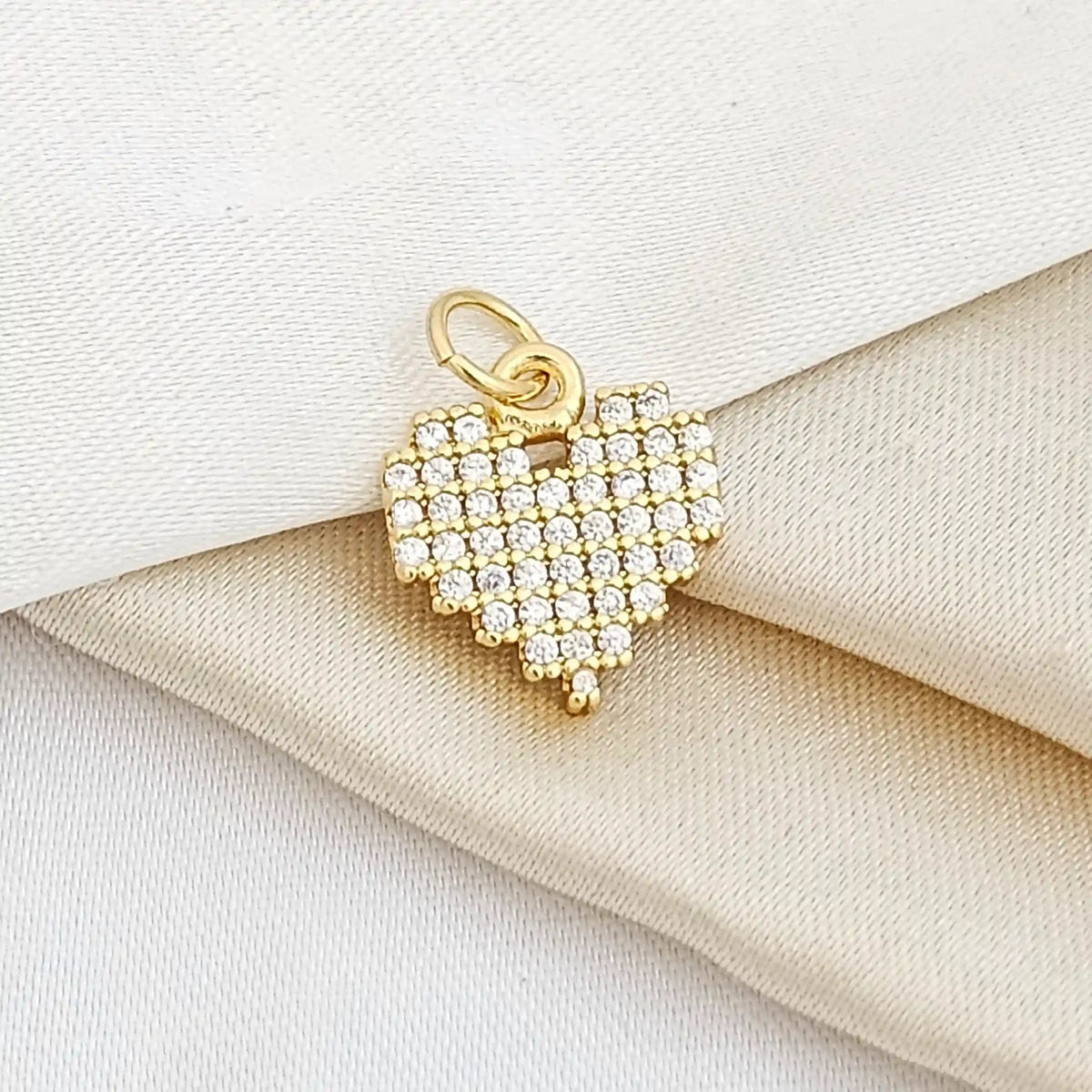 Dije Mini Corazon Con Circones Dorado Rf K4615