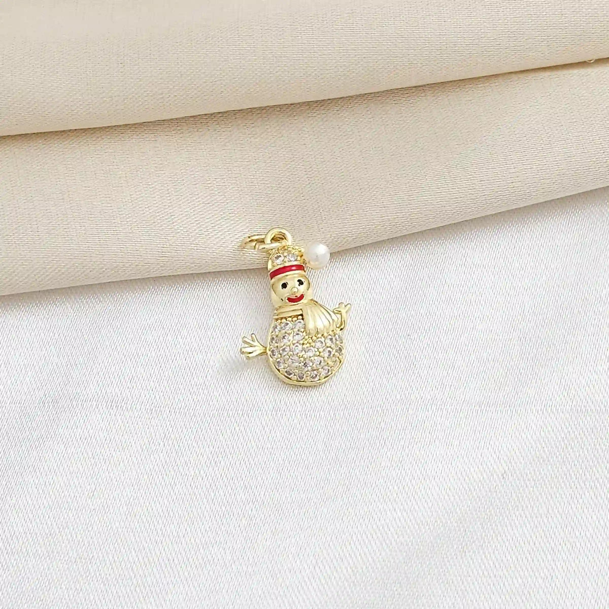 Dije Muñeco De Nieve circones yPerla Dorado Rf K8319