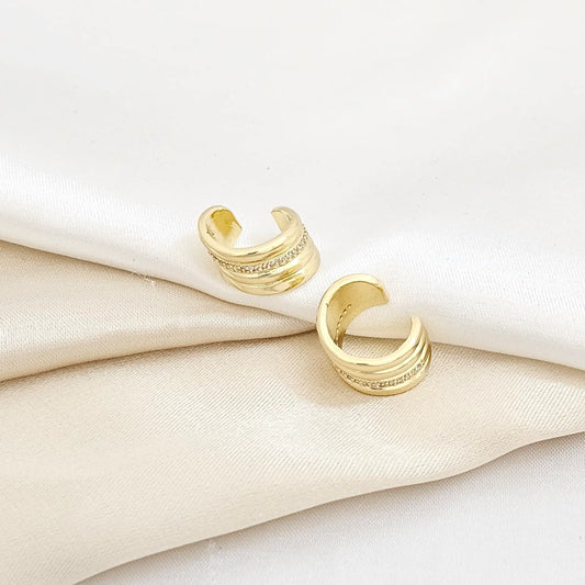 Earcuff 4 Lineas Con Circones Dorado Rf K6125