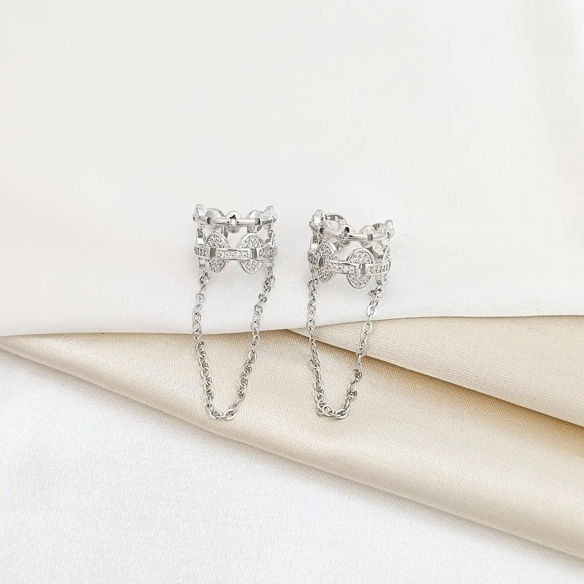 Earcuff Aros Circones Con Cadena Plateado Rf K5709