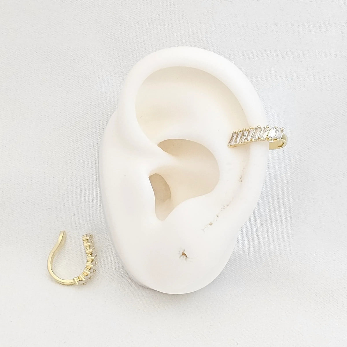 Earcuff Circones Rectangulares Dorado Rf K7214