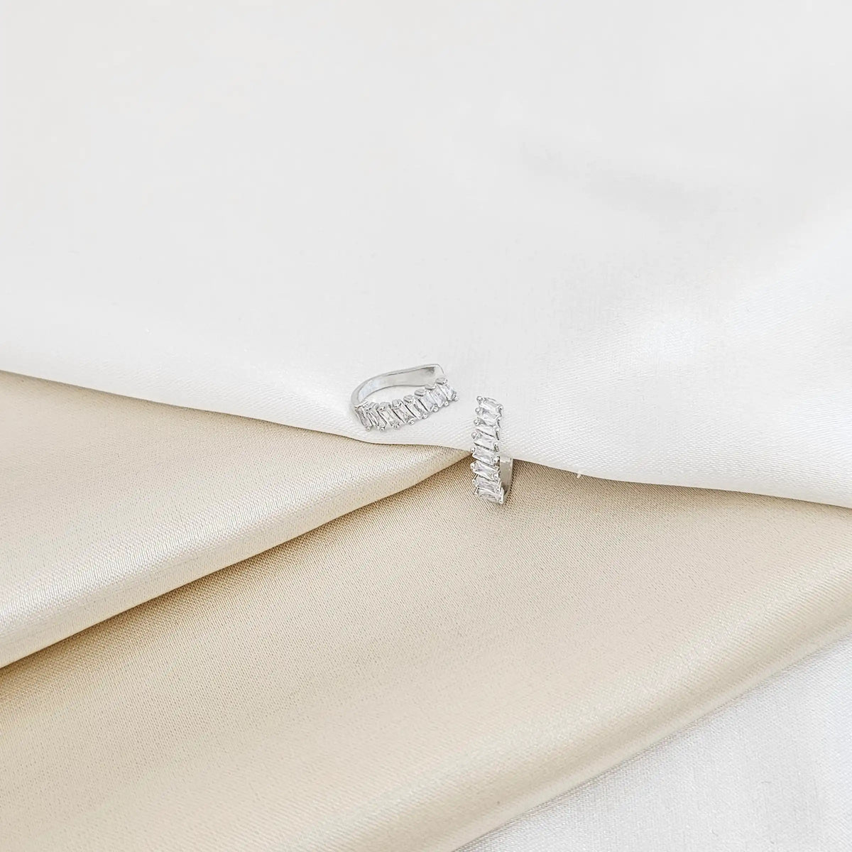 Earcuff Circones Rectangulares Plateado Rf K7215