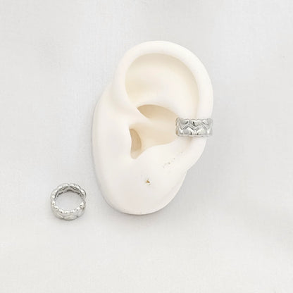 Earcuff Corazones Lisos Pequeños Plateado Rf K6868