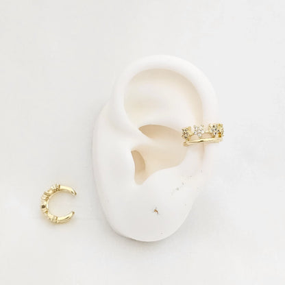 Earcuff Cuatro Estrellas Circones Dorado Rf K7002