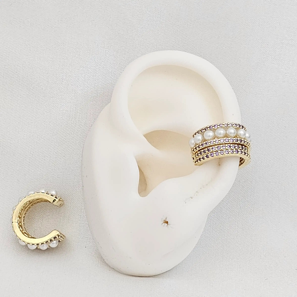 Earcuff Dorado Con Perlas Y Circones Lila Rf K7235