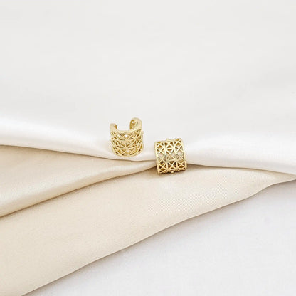 Earcuff Elegante Liso Dorado Rf K6121