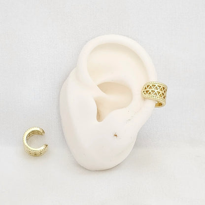 Earcuff Lazos Con Triangulos Dorado Rf K7042
