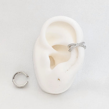 Earcuff Lineas Cruzadas Con Circones Plateado Rf K7203