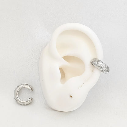 Earcuff Liso Plateado Con Rombos Y Circones Rf K7221