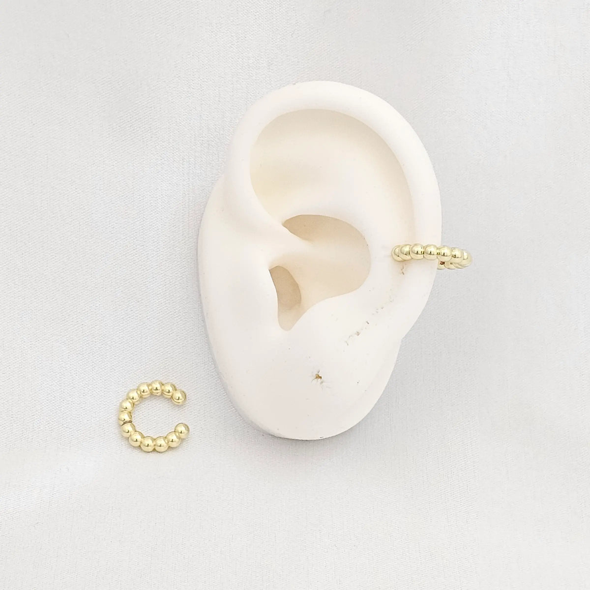 Earcuff Mini Balines Lisos Dorado Rf K6885