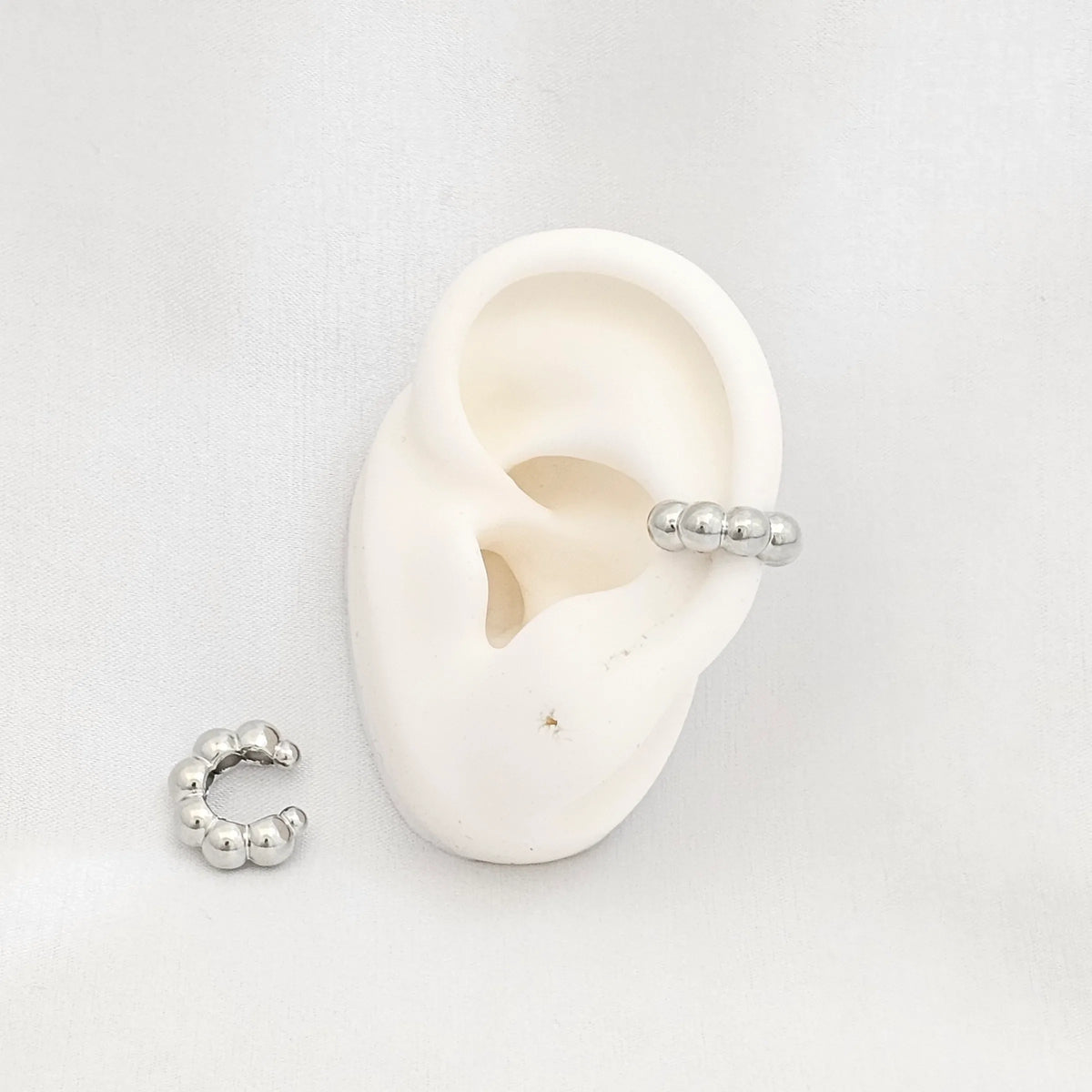 Earcuff Mini Bolas Lisas Plateado Rf K6878