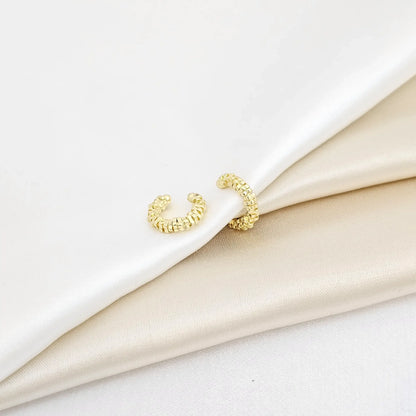 Earcuff Mini Cuadros En Fila Dorado Rf K6881