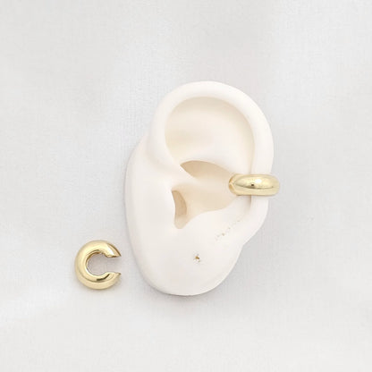Earcuff Pequeño Liso Dorado Rf K6863