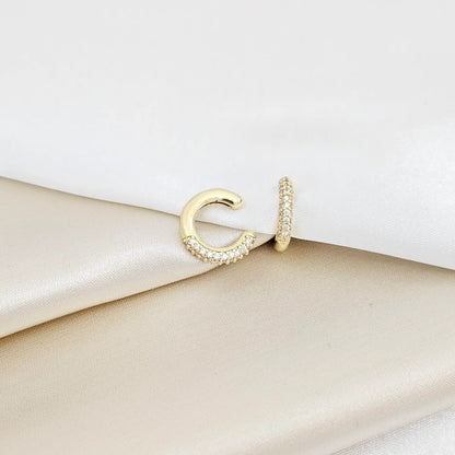 Earcuff Pequeño Liso Y Con Circones Dorado Rf K7186
