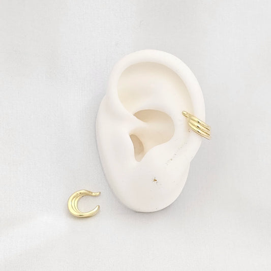 Earcuff Pequeño Tres Lineas Curvas Dorado Rf K6887