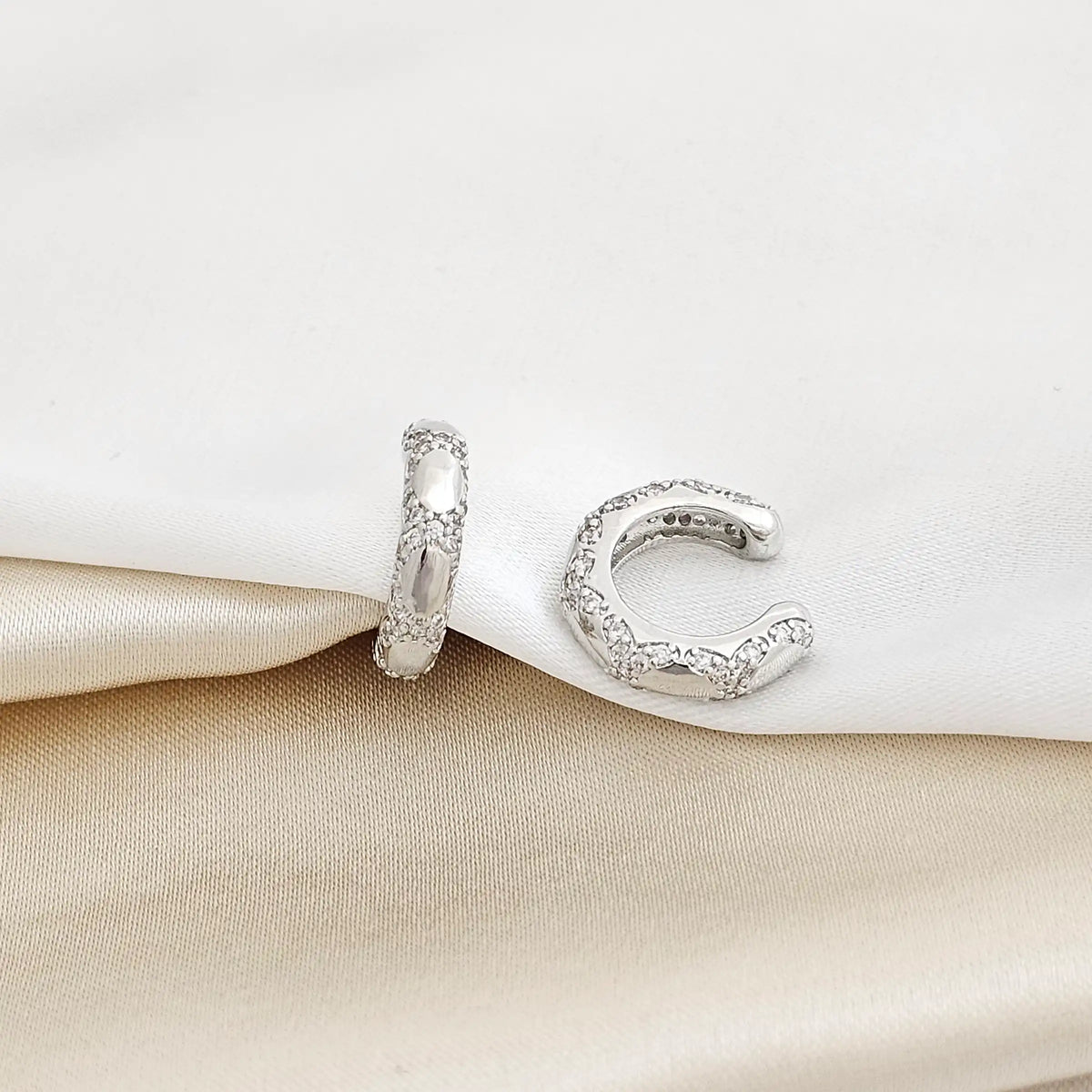 Earcuff Rombos Circonias Plateado Rf K2148