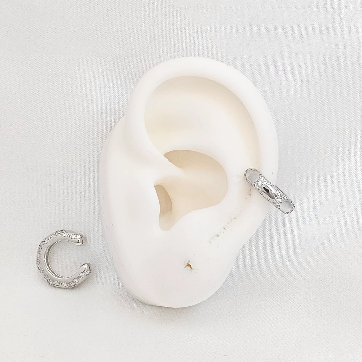 Earcuff Rombos Circonias Plateado Rf K2148