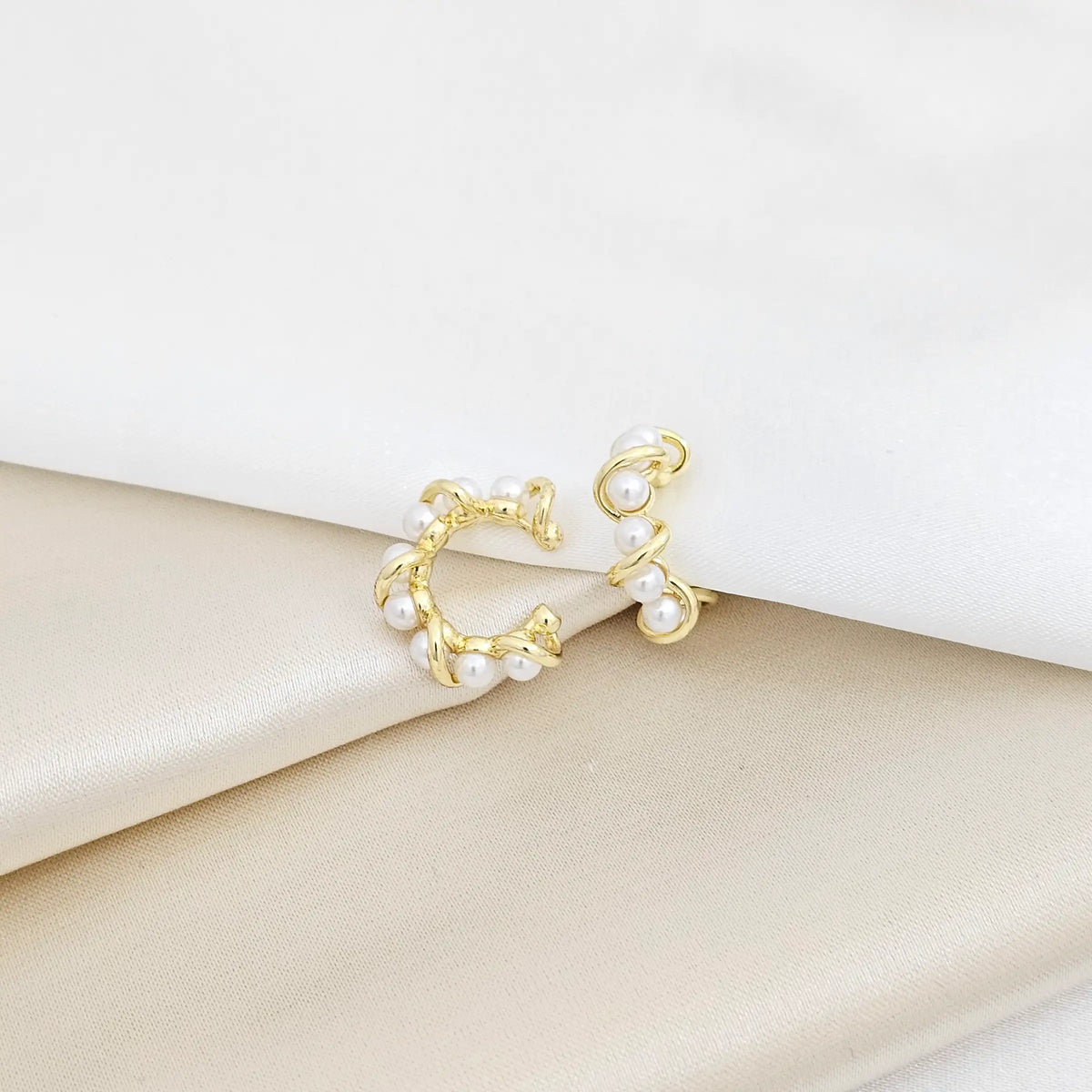 Earcuff Trenza Dorado Con Perlas Rf K7196