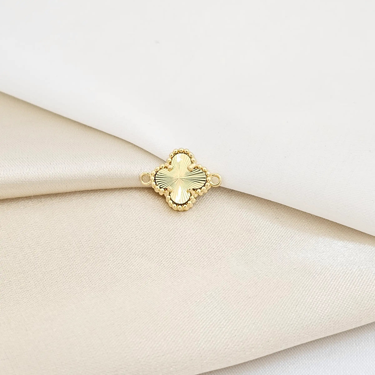 Herraje Clover Sol Lam 18K Rf B/23392