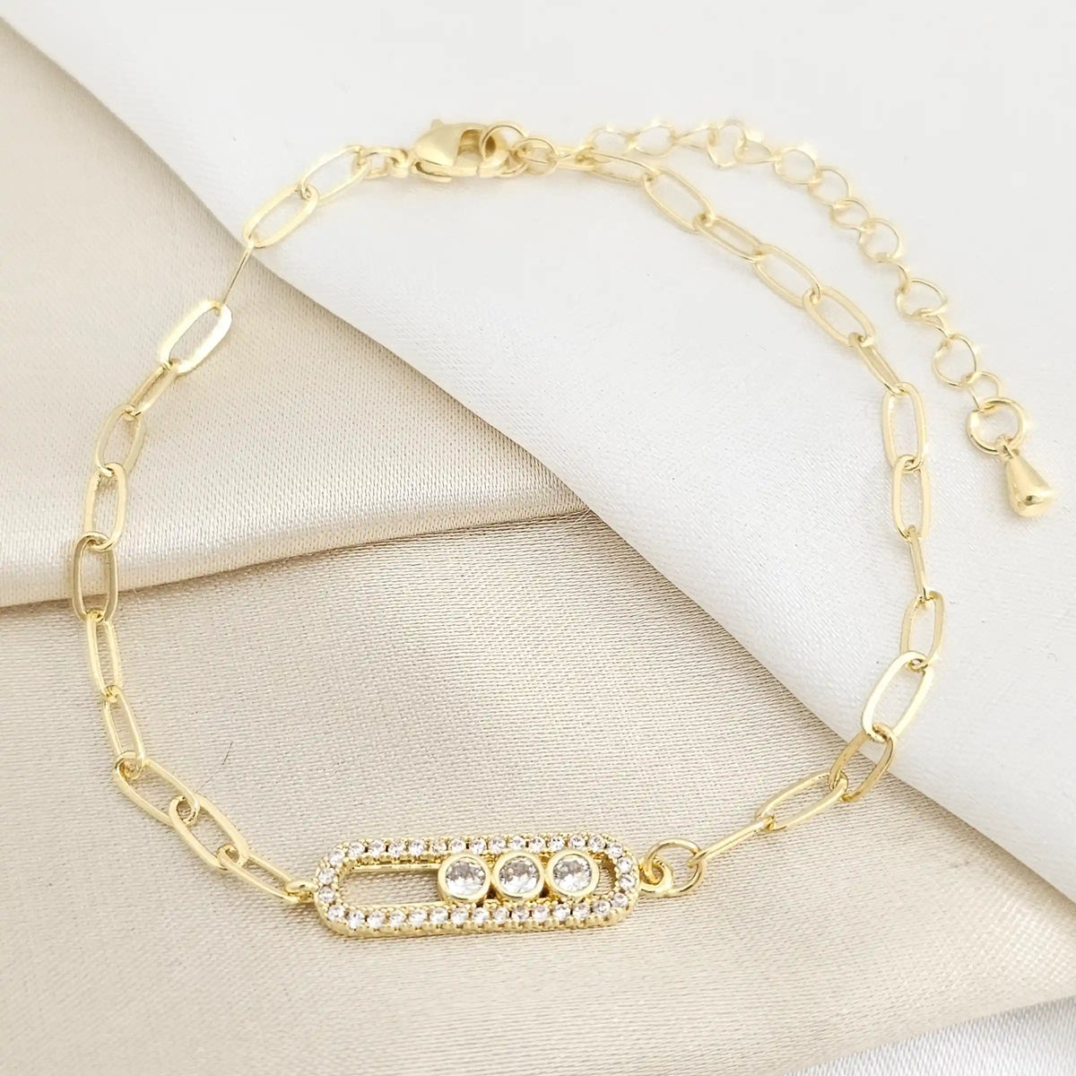 Pulsera Aros Con Dije Aro Tres Circones Dorado Rf K7754