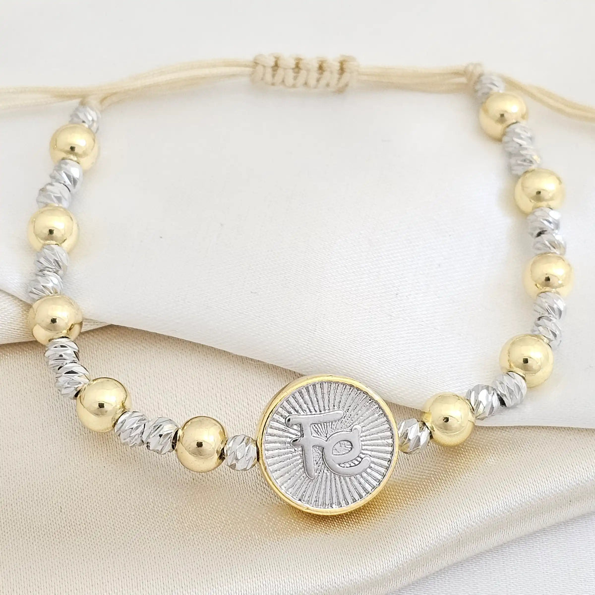 Pulsera Balines Dorado Y Plateado Dije Palabra Fe Rf K7711