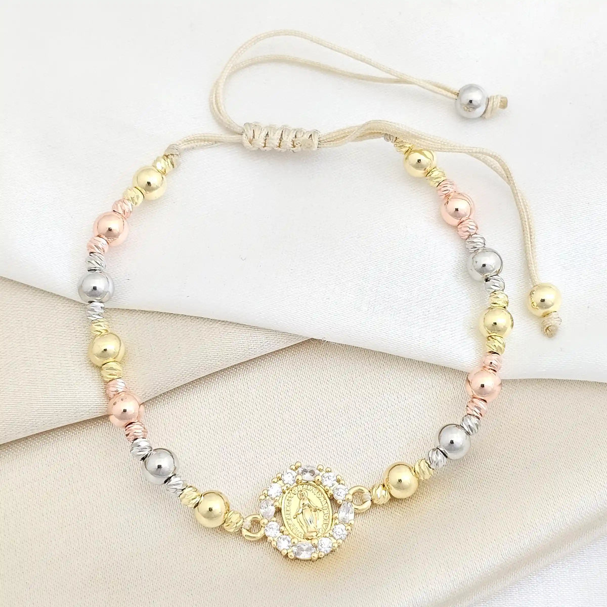 Pulsera Balines N5 Tres Tonos Dije Virgen Circones Rf K7712
