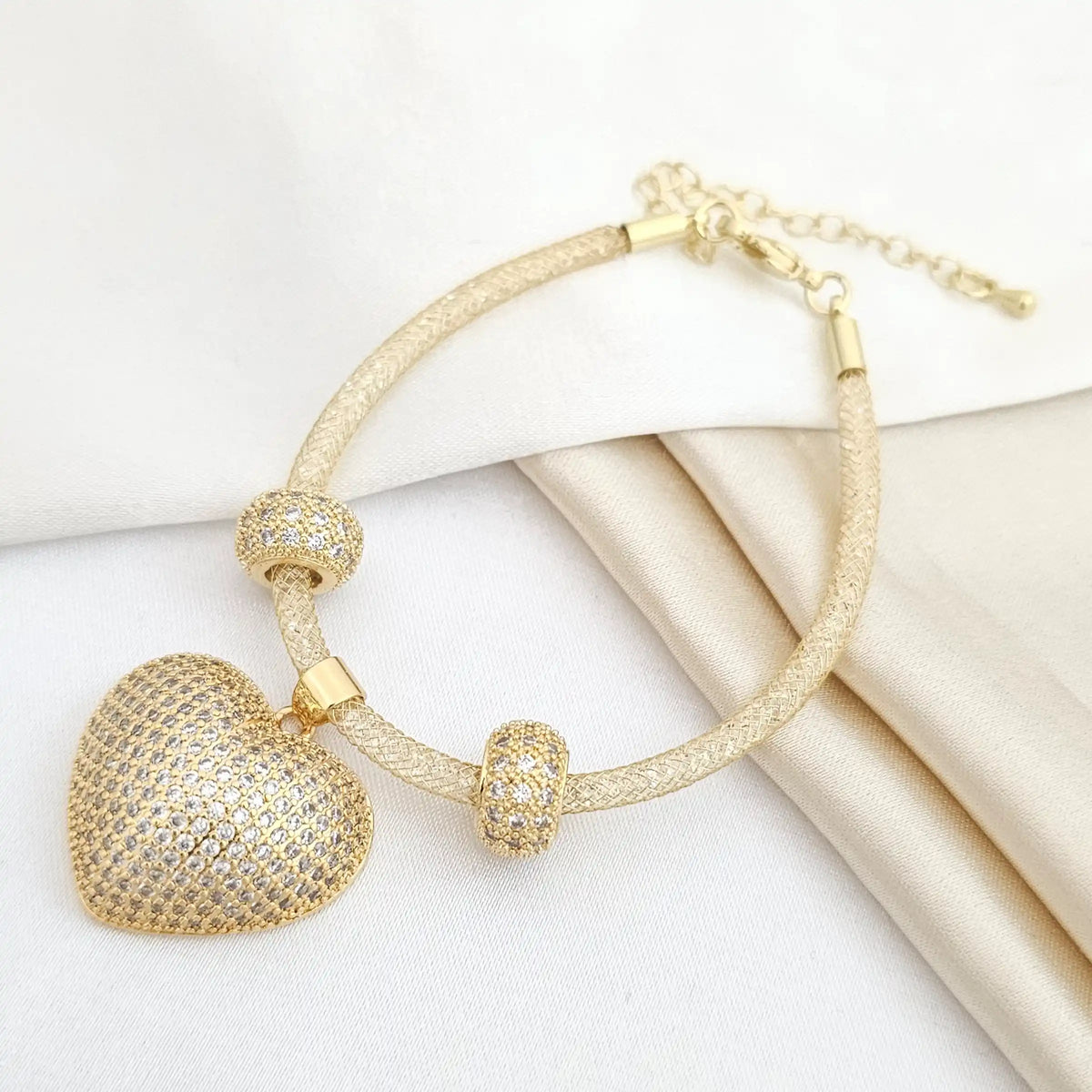 Pulsera Circones Con Dije Corazon Grande Extensor Dorado Rf K5291