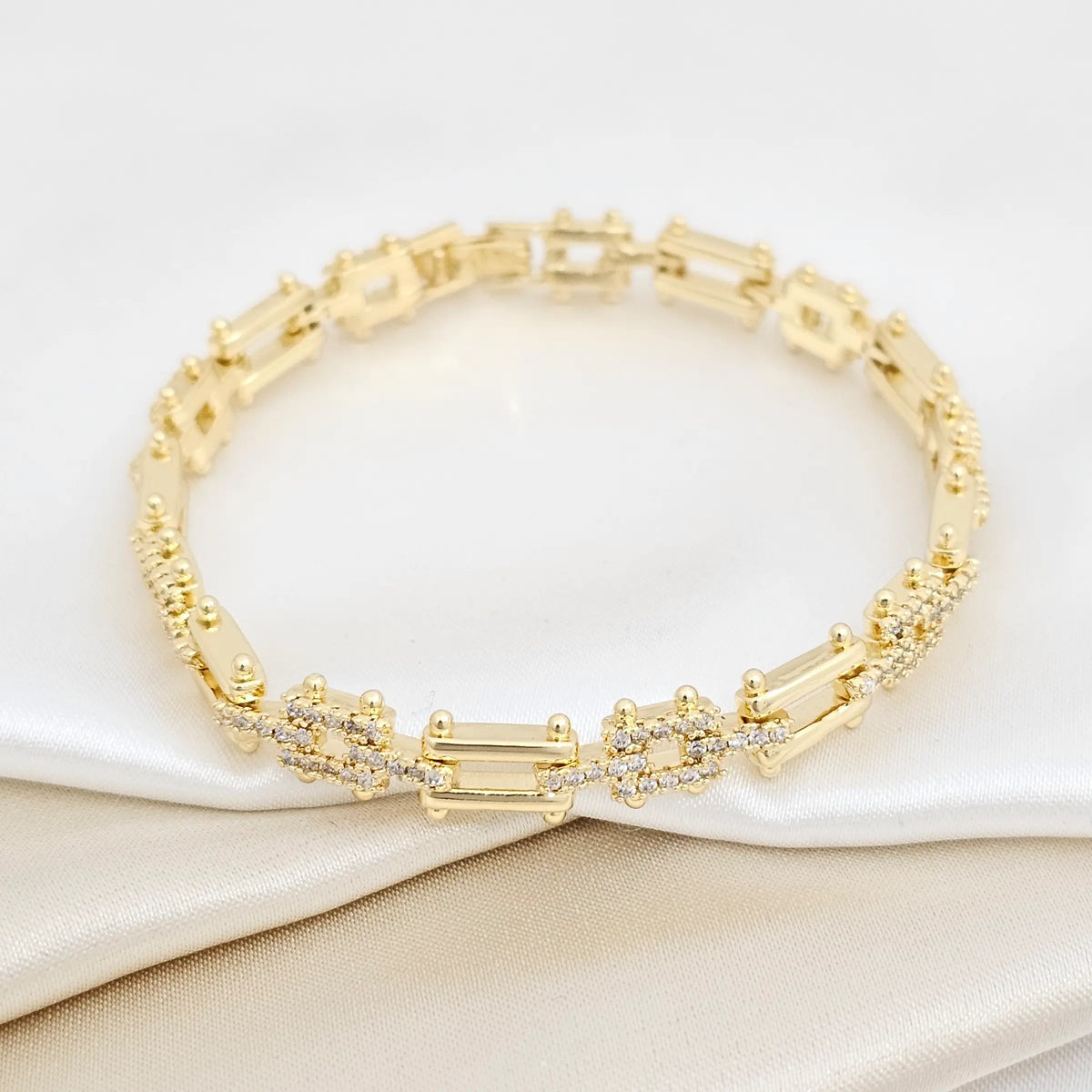 Pulsera Eslabones Lisos Y Circones Con Broche Dorado Rf K6984