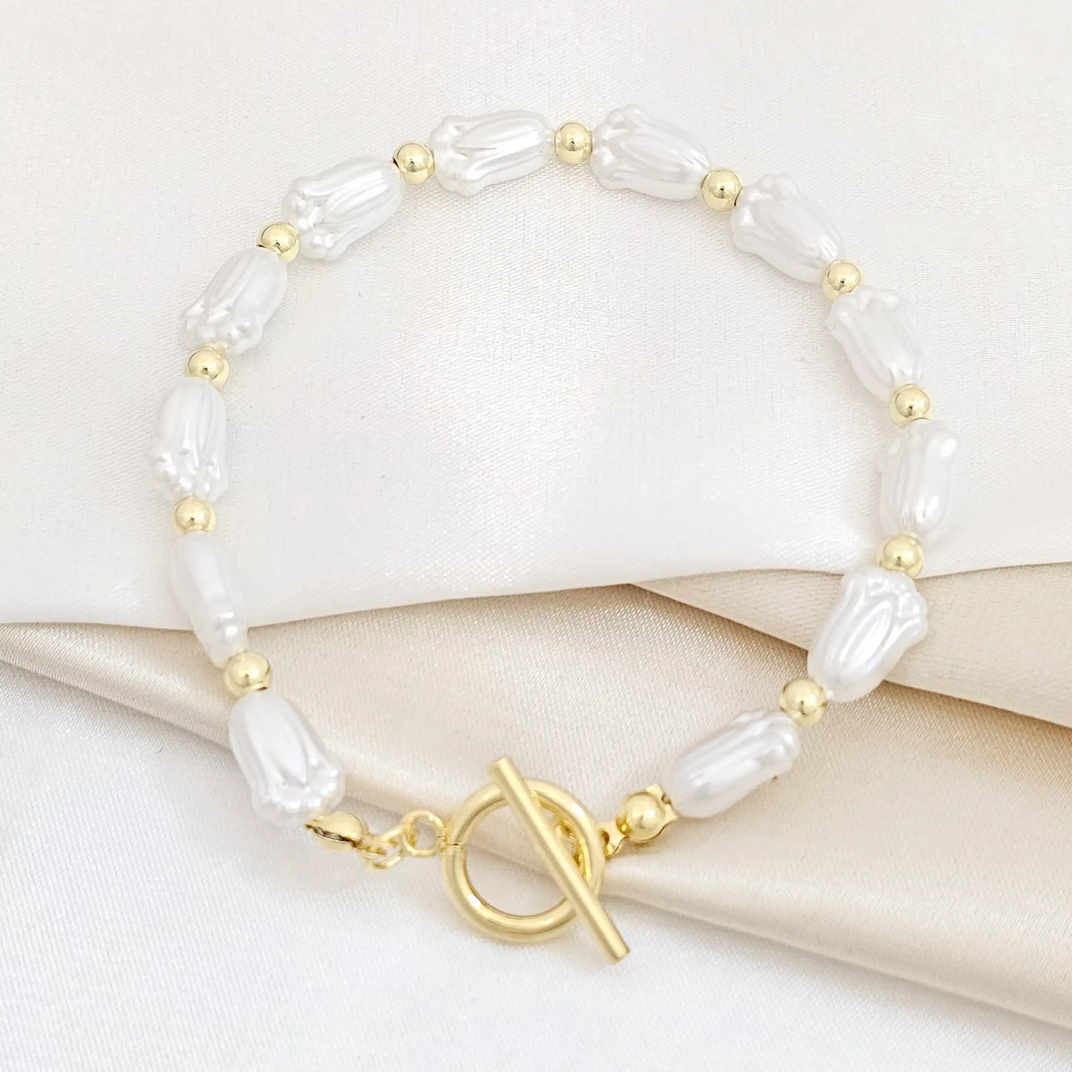 Pulsera Flor De Perla Con Balines Dorado Rf K5736