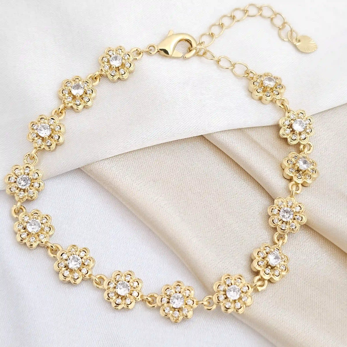 Pulsera Flores Circones Con Extensor Dorado Rf K4695