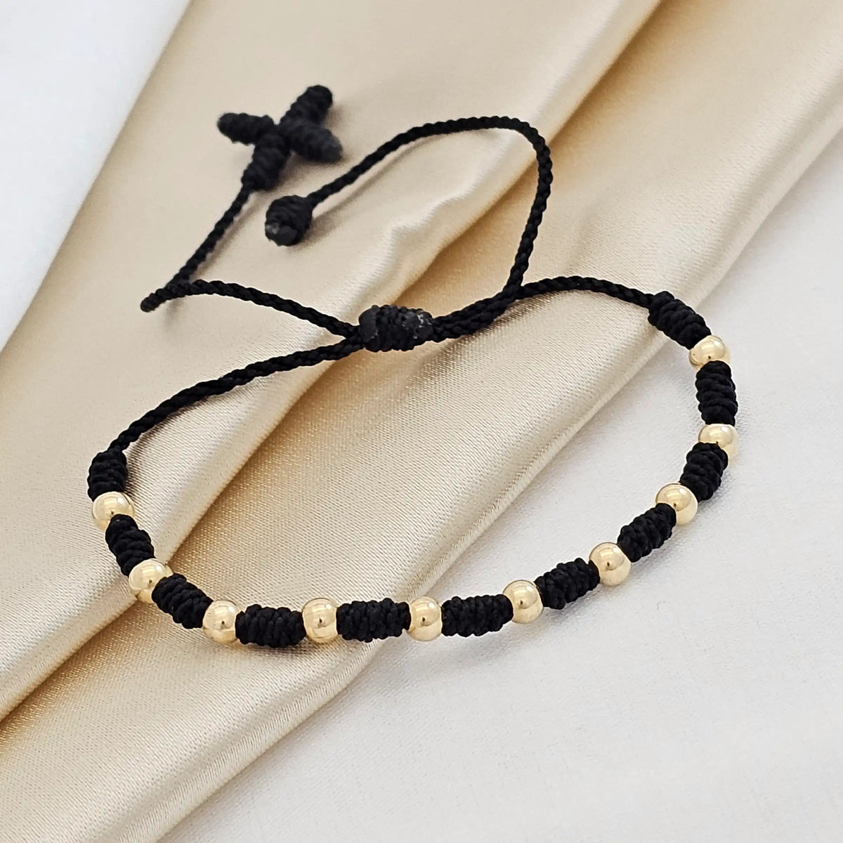 Pulsera Gold # 4 Denario C/ Cruz En Ptas Negra