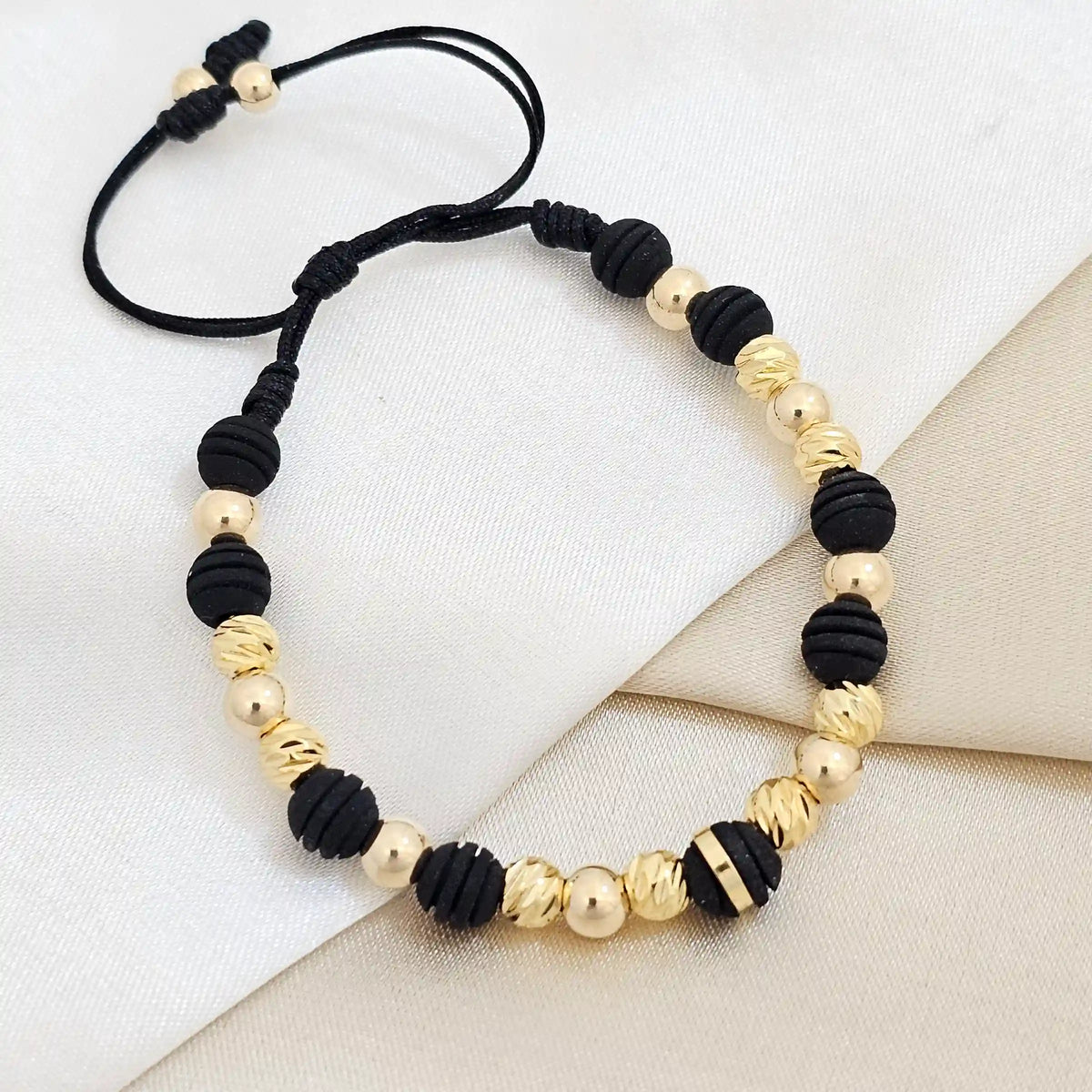 Pulsera Gold Italy # 5 Doradoa # 5 Negra