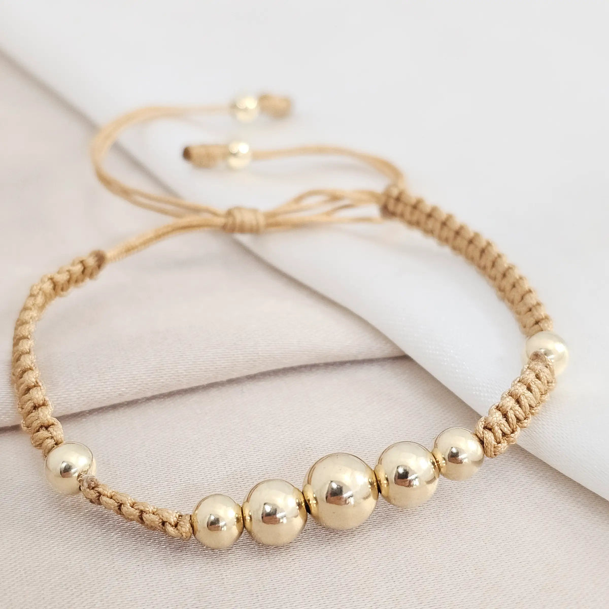 Pulsera Gold Macrame # 7 - 6 - 5 - 4 Baige