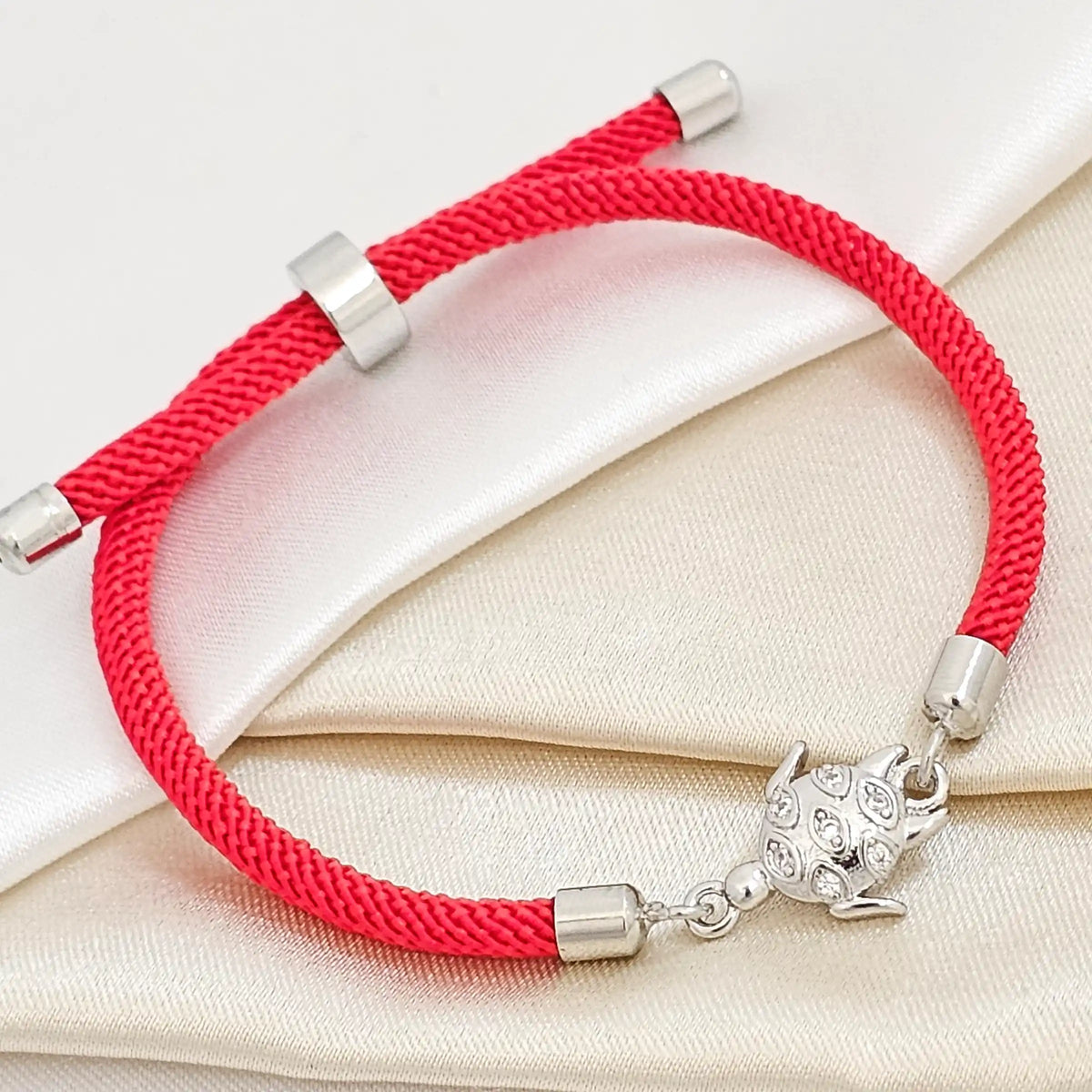 Pulsera Roja Ajustabl C/ Herraje Tortuga Plate