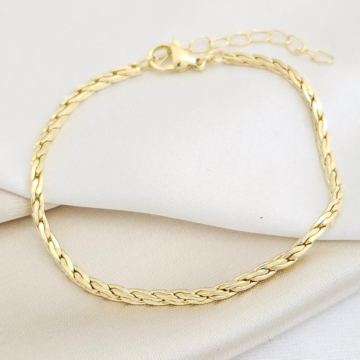 Pulsera Trenzada Cuadrada Con Extensor Dorado Rf K7690