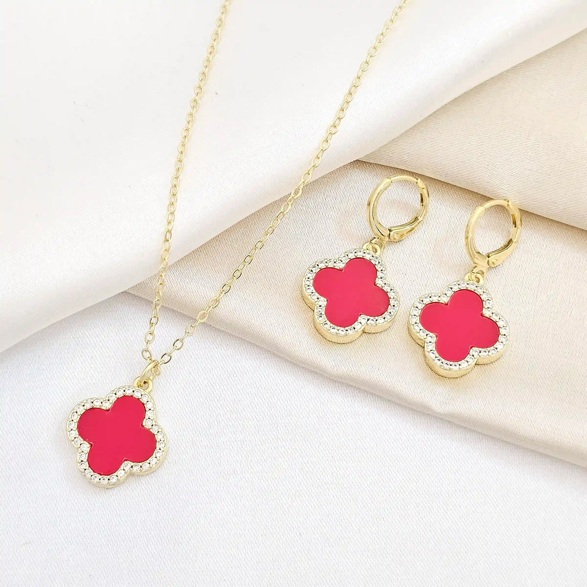 Set Cadena Y Candonga Dorado Trebol Rojo Rf K6241