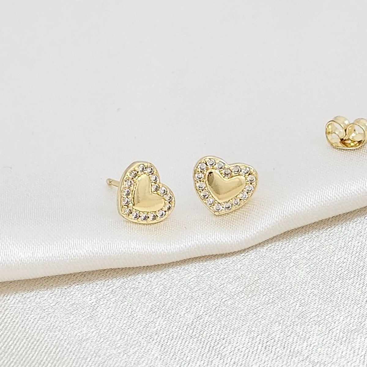 Topo Corazon Pequeño Liso Y Con Circones Dorado Rf K4779