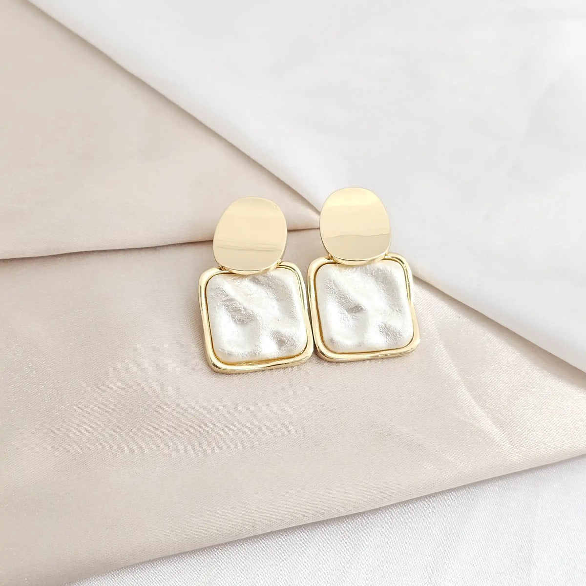 Topo Cuadrado Nacar Blanco  Dorado Rf K8229