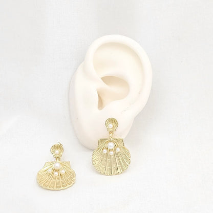 Topo Doble Concha Dorado Con Perlas Rf K6708