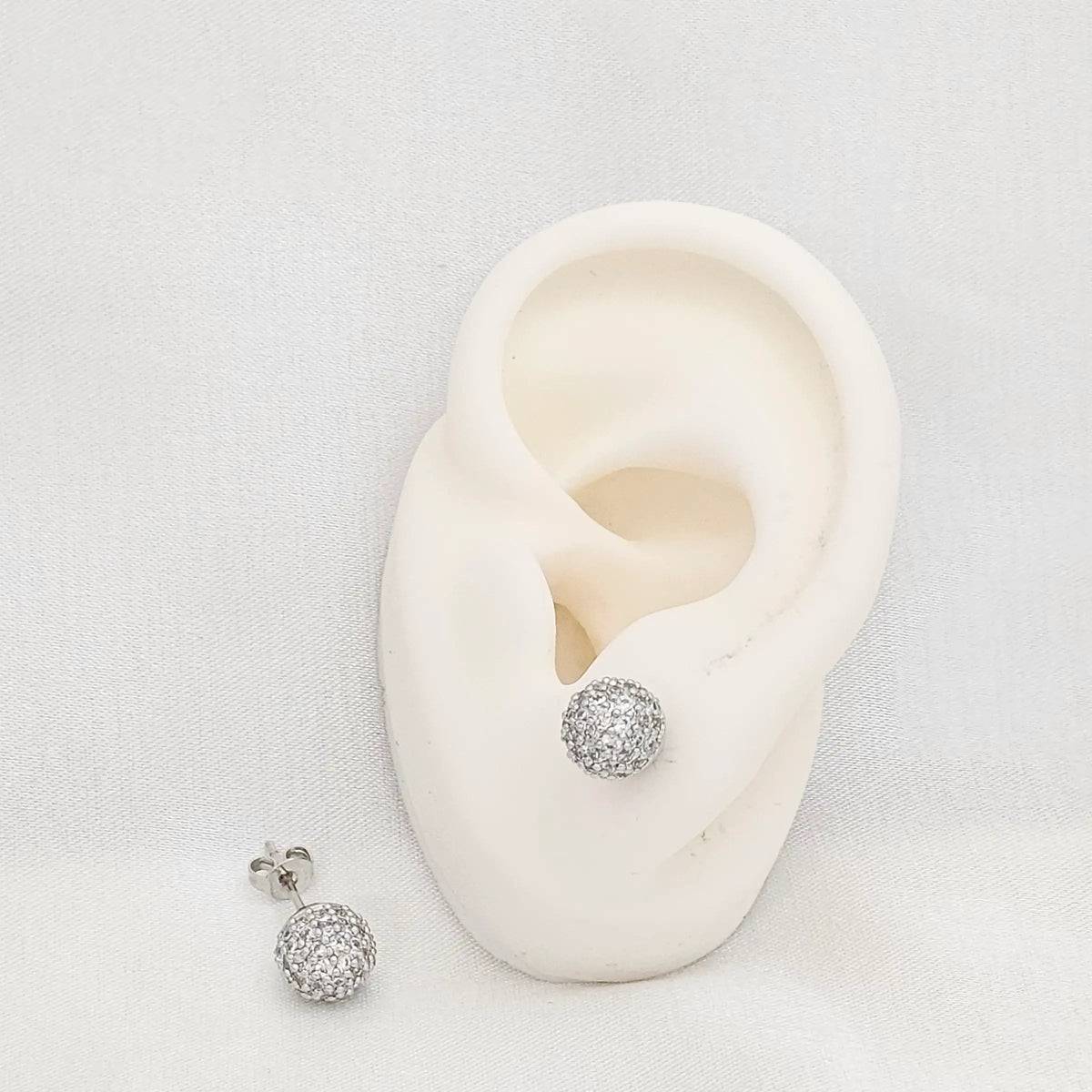Topo Esfera Plateada Con Circones Cristal Rf K7044
