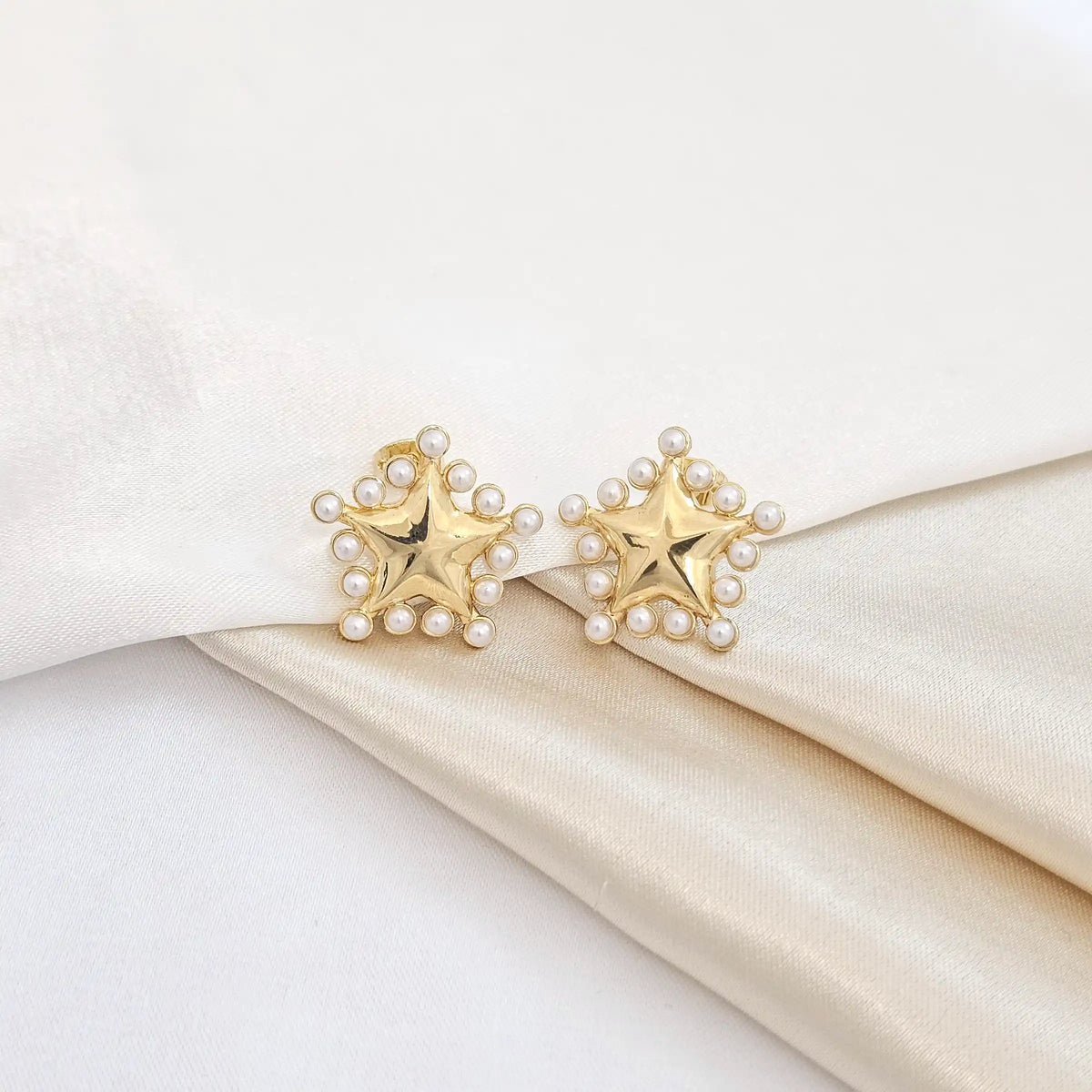 Topo Estrella Lisa Perlada Dorado Rf K4715