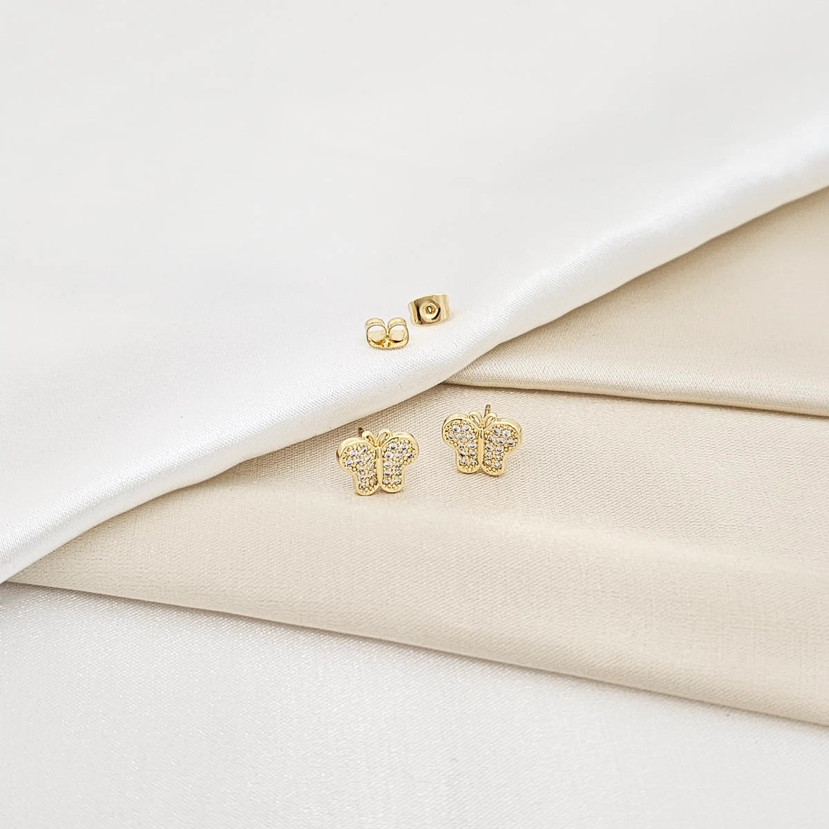 Topo Mini Mariposa Con Circones Dorado Rf K6536
